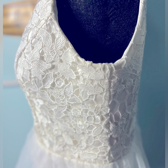 White Lace Mini Dress - Picture 3 of 4